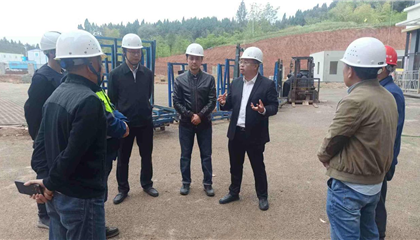 石鎮(zhèn)槐、陳箐帶隊暗訪督導重大項目建設和安全生產(chǎn)工作