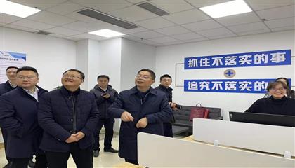 市委常委、組織部部長(zhǎng)張鵬飛一行慰問遂寧遂星公司籌備組員工